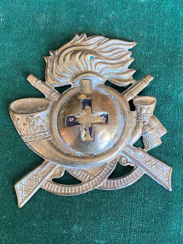 WW2 ITALIAN ,BERSAGLIERE CAP BADGE- NO LUGS