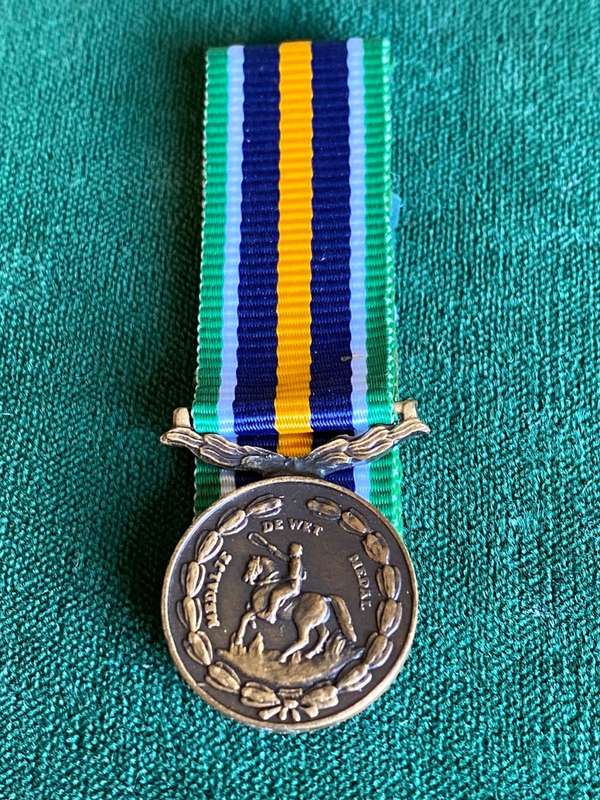 MINIATURE DE WET MEDAL (DWM) 1987