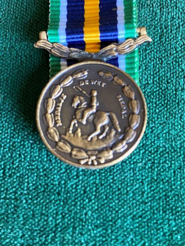 MINIATURE DE WET MEDAL (DWM) 1987