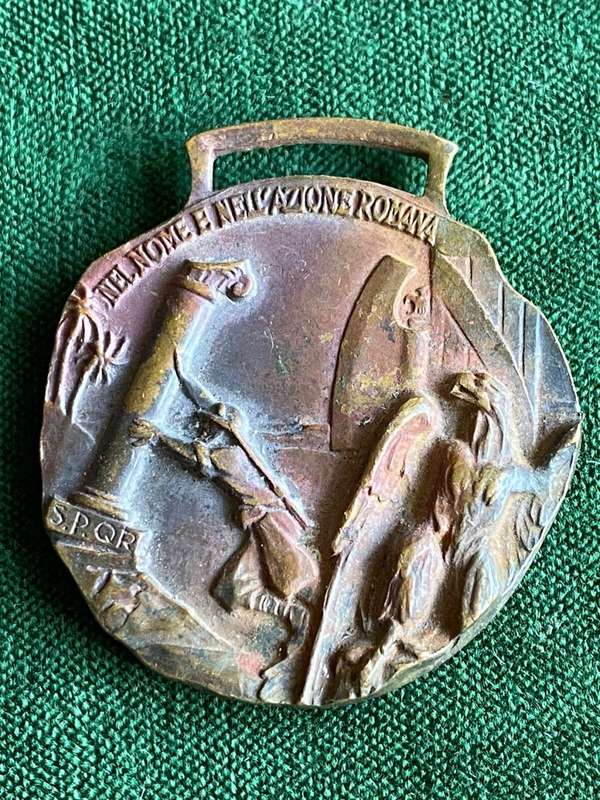 ITALIAN WW2 INFANTRY MEDAL-LIBYAN CAMPAIGN-DIAMETER 35 MM