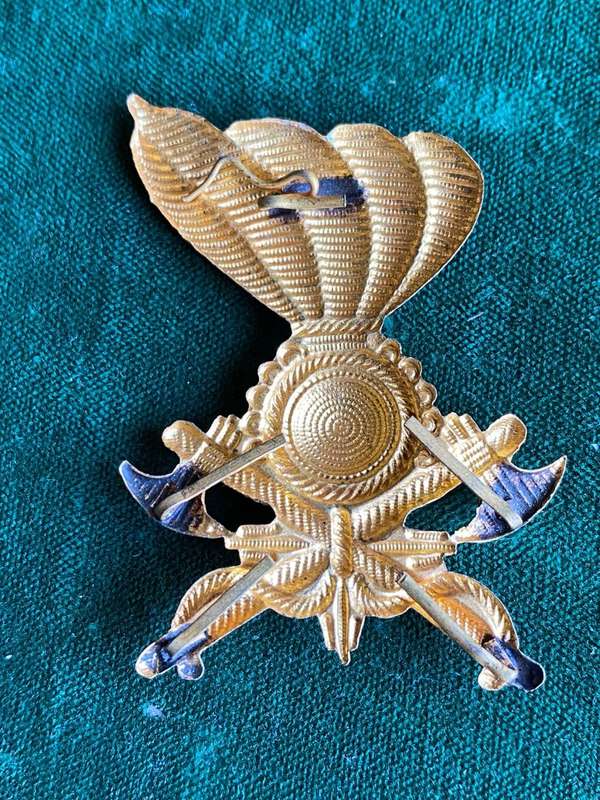 ITALIAN WW2 GILDED PIONEER CAP BADGE