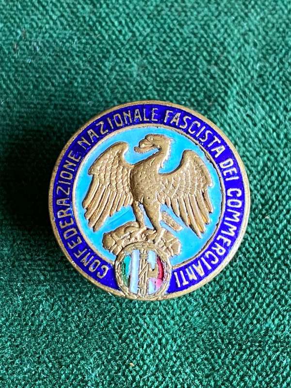 ITALY FASCIST NATIONAL CONFEDERATION OF MERCHANTS BUTTON HOLE BADGE- WW2 ESTABLISHED 1922-DISSOLVED