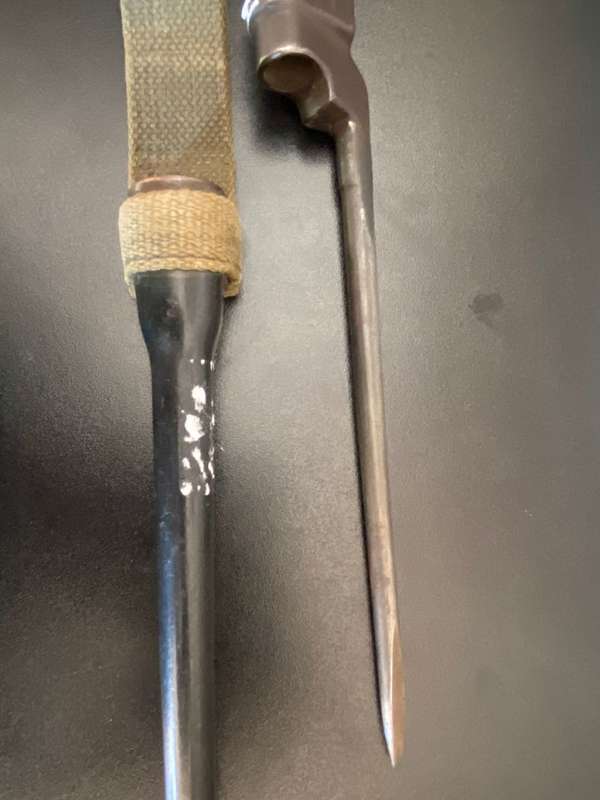 .303 RIFLE NO 4 MK11-SAVAGE BAYONET WITH VICTORY PLASTIC SCABBARD