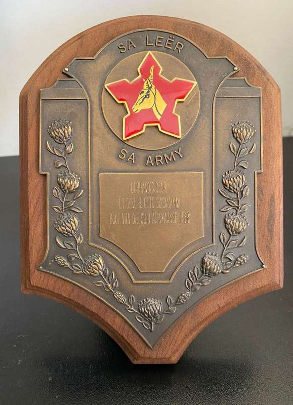 SA ARMY PLAQUE LT. GEN. R. OTTO SD. SM. M.M.M. -HOOF VAN DIE SA LEER