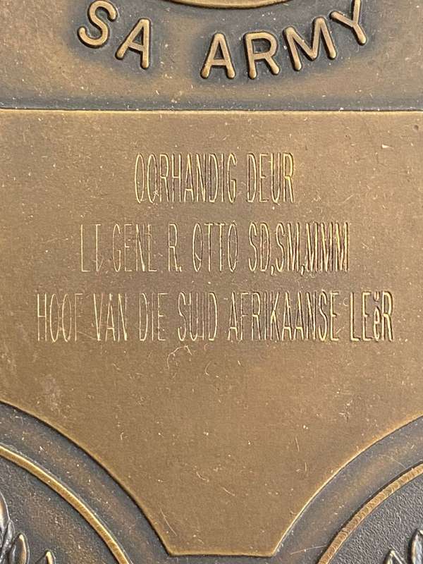SA ARMY PLAQUE LT. GEN. R. OTTO SD. SM. M.M.M. -HOOF VAN DIE SA LEER