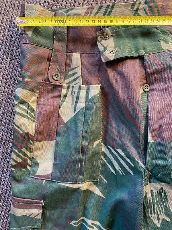 LARGE RHODESIAN CAMO TROUSERS-SIZE 34 WITH PIPE LENGTH OF 72 CM-PLEASE LOOK AT PICS FOR SIZE-LABELLE