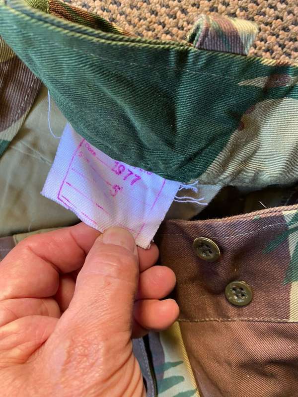 LARGE RHODESIAN CAMO TROUSERS-SIZE 34 WITH PIPE LENGTH OF 72 CM-PLEASE LOOK AT PICS FOR SIZE-LABELLE
