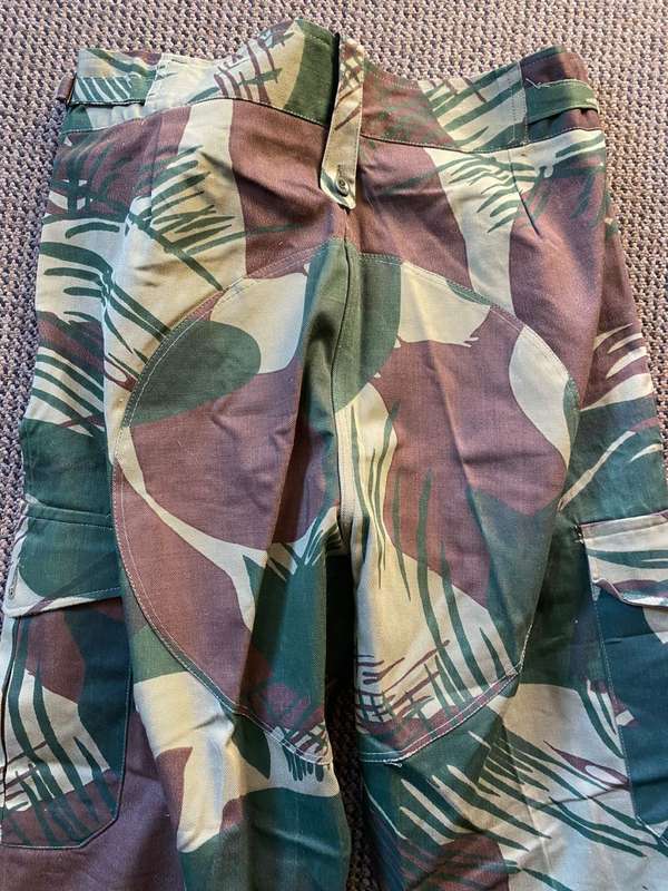 LARGE RHODESIAN CAMO TROUSERS-SIZE 34 WITH PIPE LENGTH OF 72 CM-PLEASE LOOK AT PICS FOR SIZE-LABELLE