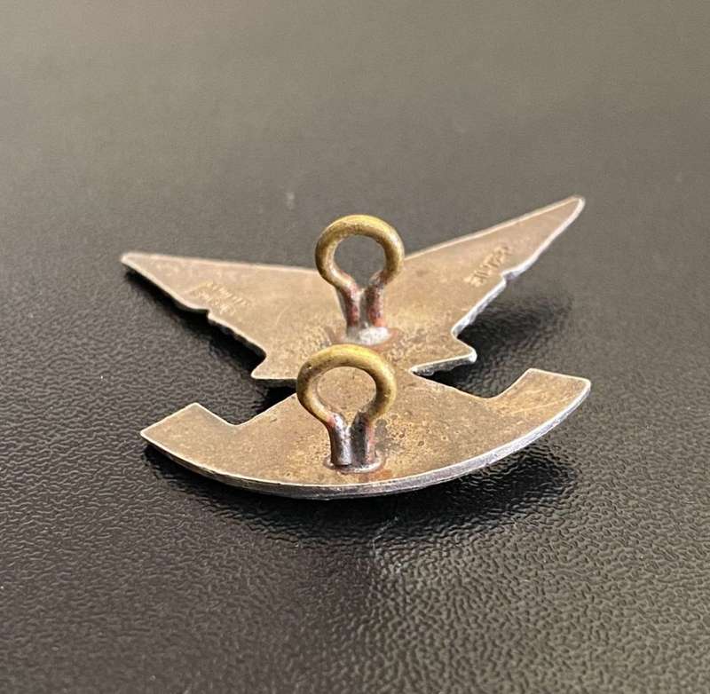 GUARANTEED ORIGINAL OFFICERS SILVER RHODESIAN SELOUS SCOUTS,CAP BADGE- 2 LUGS-REUTELER SALISBURY AND