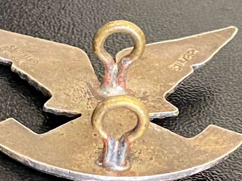 GUARANTEED ORIGINAL OFFICERS SILVER RHODESIAN SELOUS SCOUTS,CAP BADGE- 2 LUGS-REUTELER SALISBURY AND