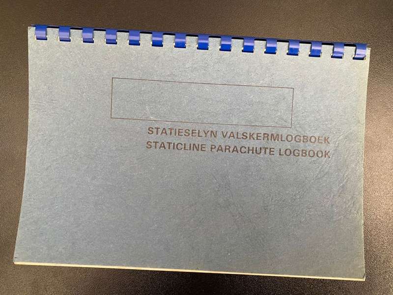 UNISSUED STATICLINE PARACHUTE LOGBOOK