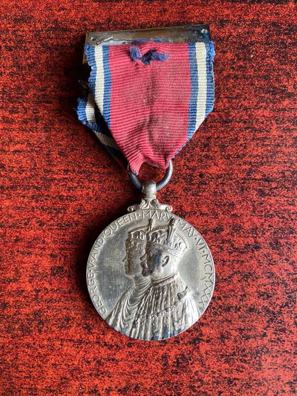 FULL SIZE JUBILEE MEDAL 1935