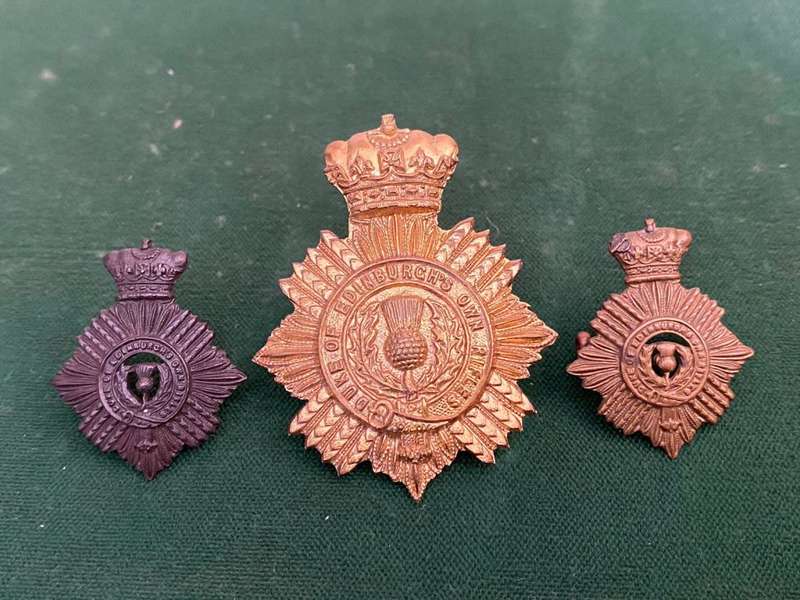 DUKE OF EDINBURGH OWN RIFLES CAP AND COLLARS-WORN 1922-1963-ALL LUGS INTACT