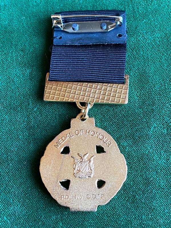 NAMIBIAN POLICE MEDAL OF HONOUR (2003) PRESENTED TO THE NEXT OF KIN OF NPF PERSONNEL WHO ARE KILLED