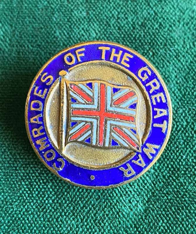 COMRADES OF THE GREAT WAR ENAMEL BUTTONHOLE BADGE-WW1