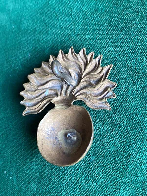 NATAL FIELD ARTILLERY HELMET BADGE-WORN 1902-1913- ONE LUG