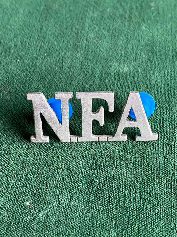 NATAL FIELD ARTILLERY,WHITE METAL TITLE-WORN 1970'S- 2 PINS