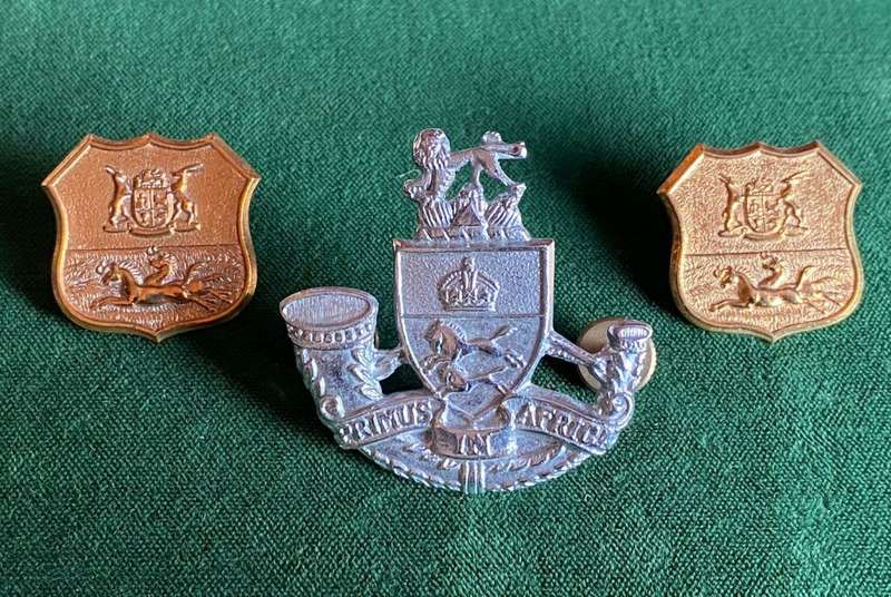 DURBAN LIGHT INFANTRY CAP (WHITE METAL) AND COLLARS-WORN POST 1964-LUGS + PINS INTACT