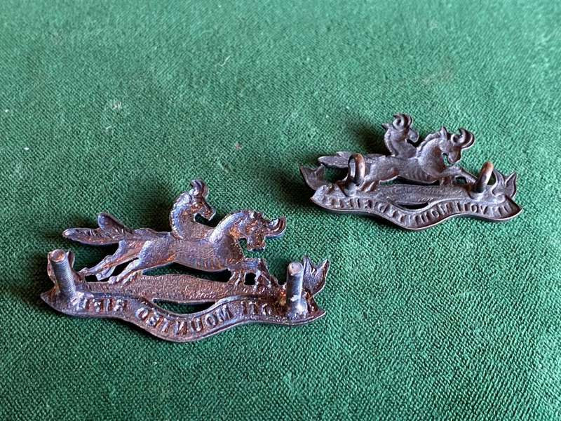 UMVOTI MOUNTED RIFLES CAP AND ONE COLLAR-BLACKENED BRASS-WORN 1939-1945-LUGS INTACT