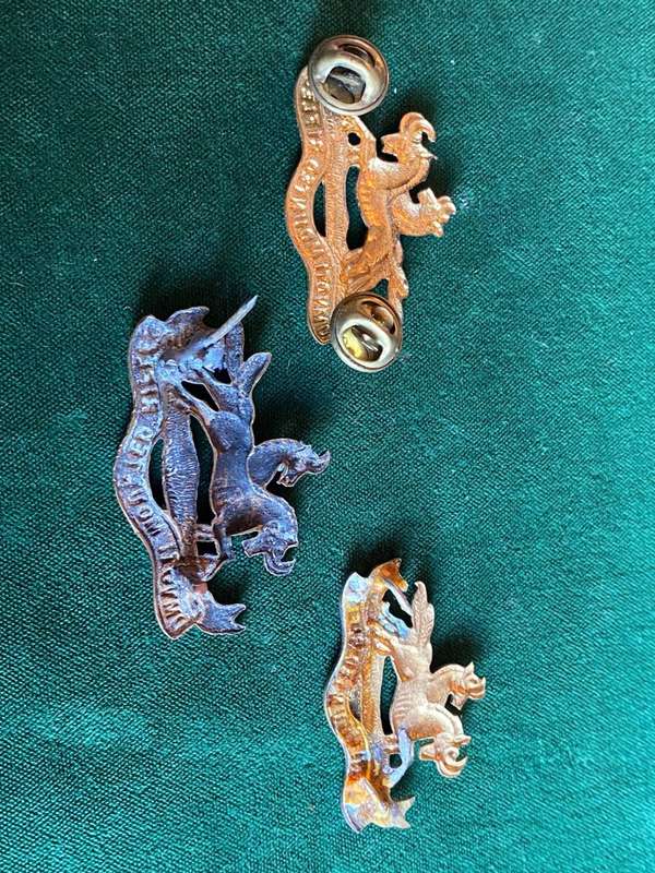 UMVOTI MOUNTED RIFLES CAP AND COLLARS-GILT-WORN 1910-1968-PLEASE LOOK AT PICS TO SEE BACK OF BADGES