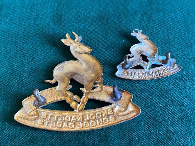 SA SCHOOL CADETS BRASS CAP AND ONE COLLAR-WORN FROM 1950-LUGS INTACT