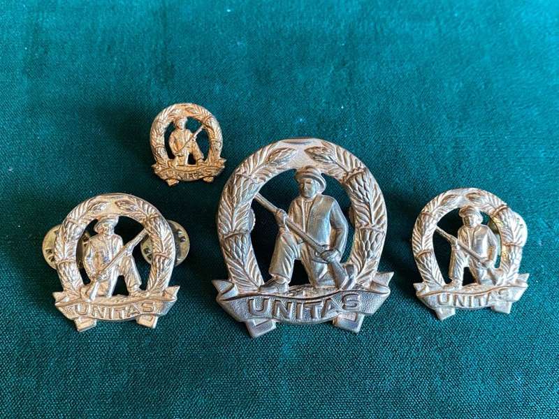 CITIZEN FORCE INFANTRY(SKIET COMMANDO)GILDING METAL CAP,COLLARS AND ONE MESS DRESS COLLAR-WORN POST