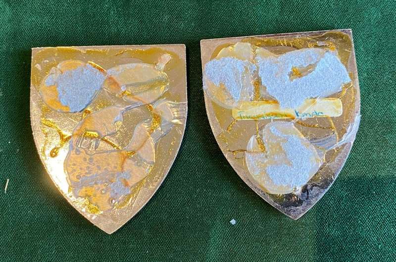 THEUNISSEN COMMANDO FLASH PAIR-ORIGINAL-NO PINS-SILICONE ON BACK CAN BE CLEANED