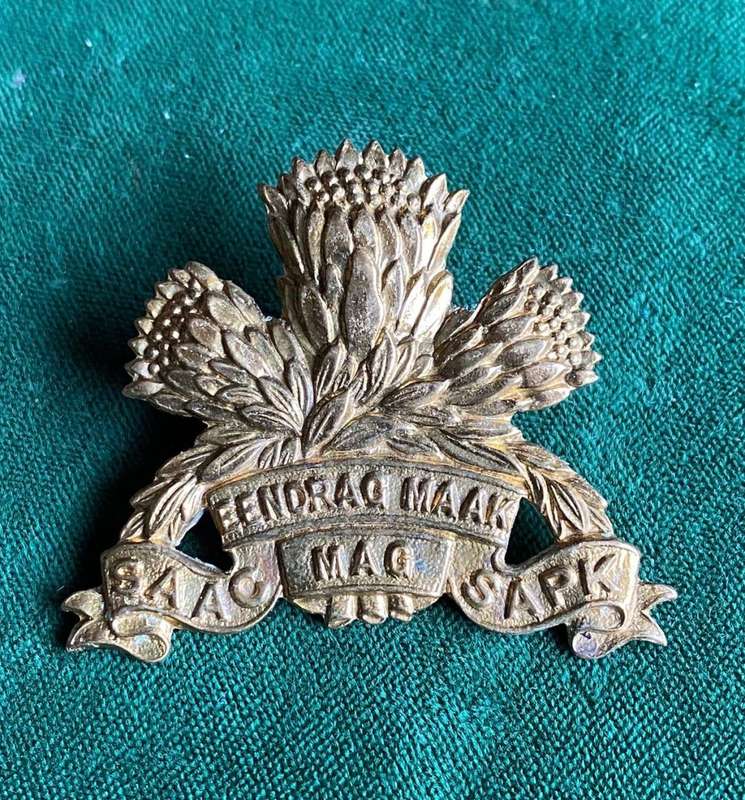 SA ARMOURED CORPS,GILDING METAL BERET BADGE- WORN POST 1963- 2 LUGS