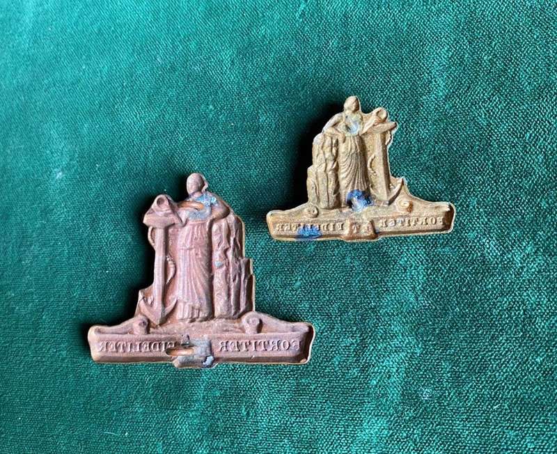 CAPE CORPS CAP AND COLLAR-WORN 1980'S-LUGS + PINS COMPLETE
