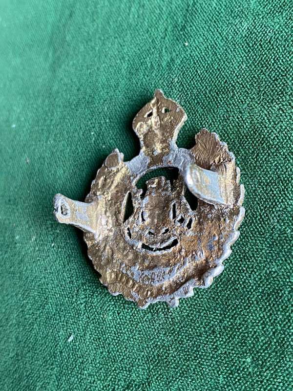 SA ENGINEERS CORPS CAST CAP BADGE-WORN WW2- 2 LUGS