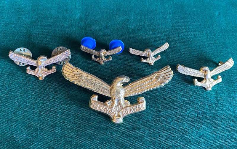 SAAF,GILDING METAL CAP,COLLARS AND MESS DRESS COLLARS-WORN POST 1959-LUGS + PINS INTACT