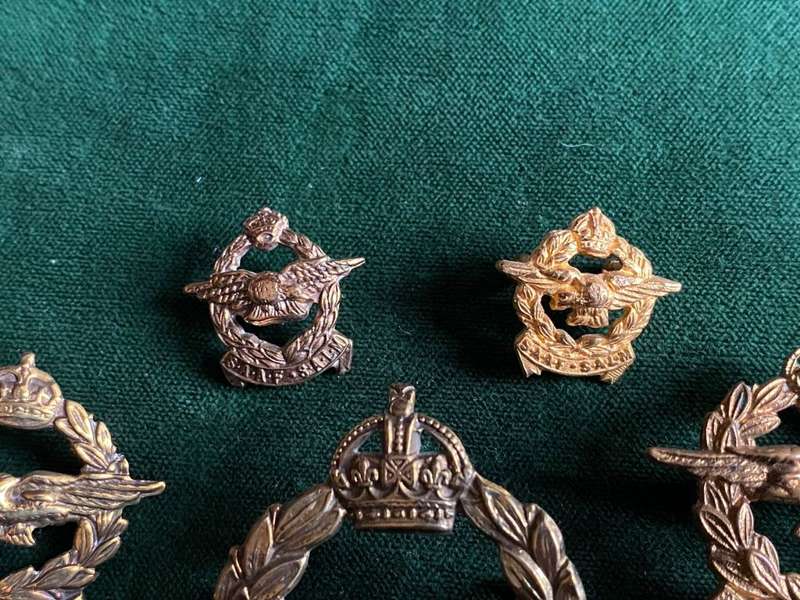 SAAF CAP COLLARS AND MESS DRESS COLLARS-WORN 1926-1959-ONE LUG EACH ON COLLARS MISSING