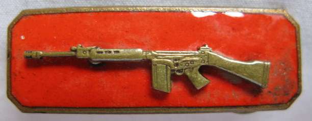 SADF MARKSMAN QUALIFICATION BADGE - ORIGINAL - 2 PIECE WITH ENAMEL BACKING - 2 PINS.