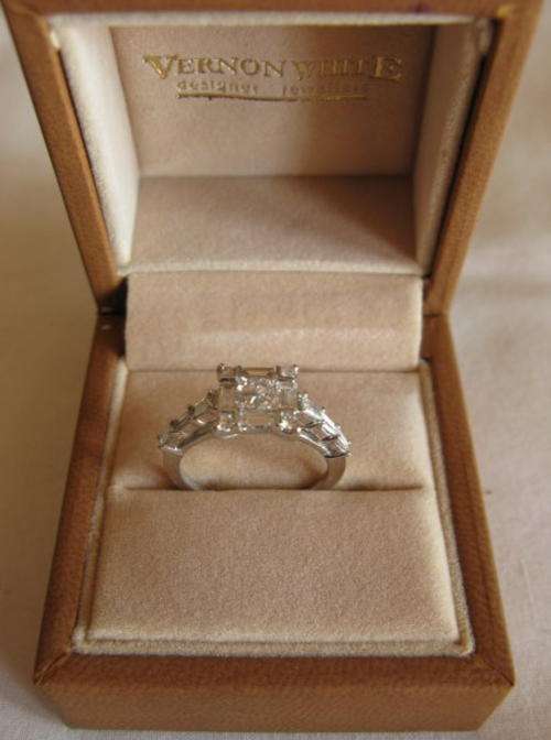 18CT WHITE GOLD WITH DIAMONDS - VERNON WHITE DESIGNER ENGAGEMENT RING.