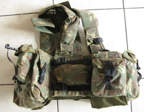32 BATTALION CAMO VEST - RARE WEBBING!!!!  2ND PATTERN WORN 1982-86.