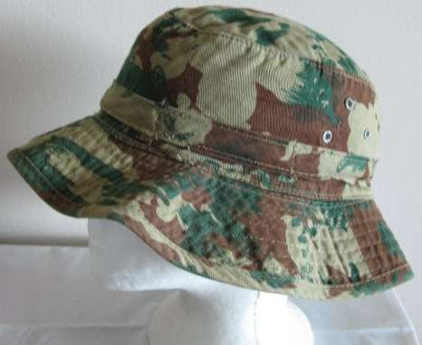 SAP TASK FORCE 1ST PATTERN BUSH HAT - INSIDE RING MEASURES 55CM.