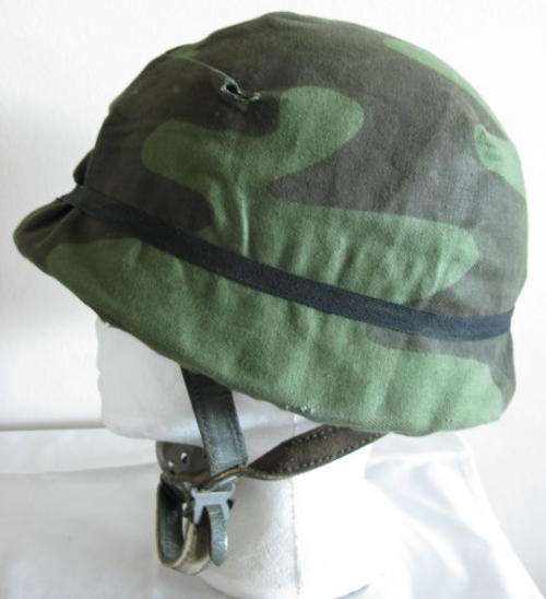 RECCE - GERMAN TYPE PARA HELMET WITH 2 TONE CAMO COVER.  BUSHWAR PERIOD.