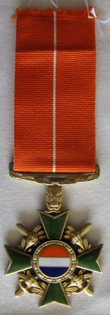 HONORUX CRUX DECORATION GOLD (HCG) FULL SIZE & NUMBERED.