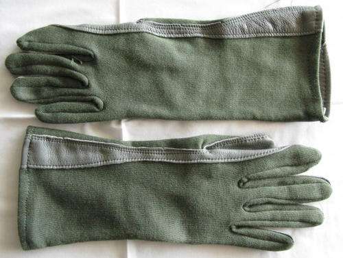 SAAF HYDRAULIK PILOTS FLYING GLOVES.  SIZE 10.  CONDITION:  NEW