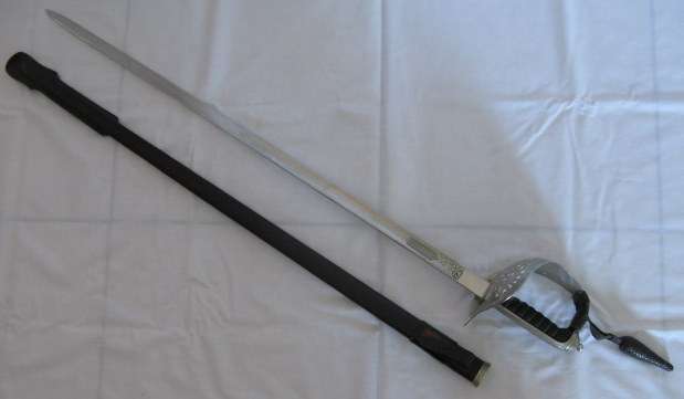 RHODESIAN BSAP OFFICERS SWORD MADE BY WKC SOLINGEN GERMANY IN NEAR MINT CONDITION.