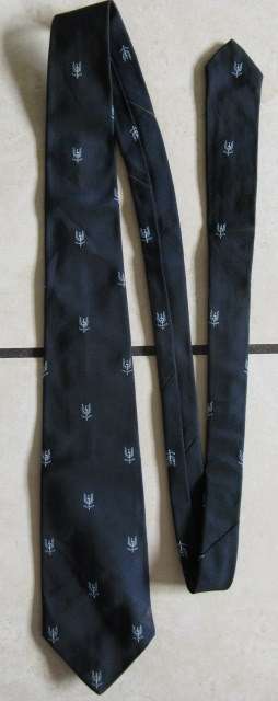 RHODESIAN SAS TIE WITH SHAGGY DOG TIES HAND TAILORED IN RHODESIA LABEL - RARE!!!