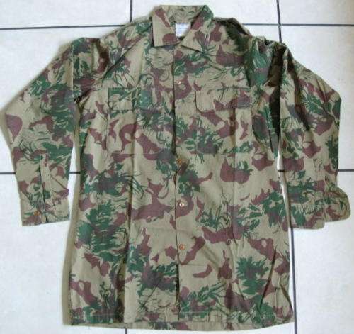 OLD SAP SPECIAL TASK FORCE CAMO LONG SLEEVE SHIRT SIZE SMALL.  LABELLED & DATED 1976