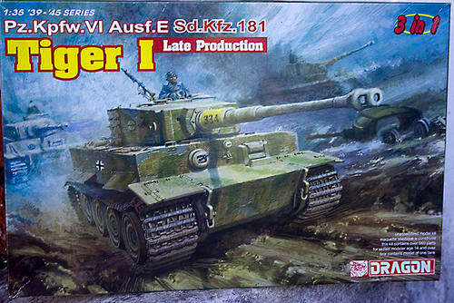 Dragon 1/35 Tiger1 late 3-in-1 tank kit