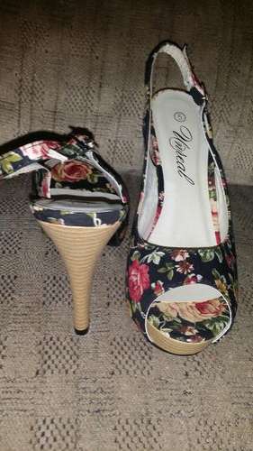 Brand new in box Black floral heels Size 5