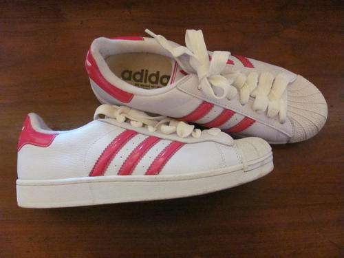 Adidas sneakers (size 8)