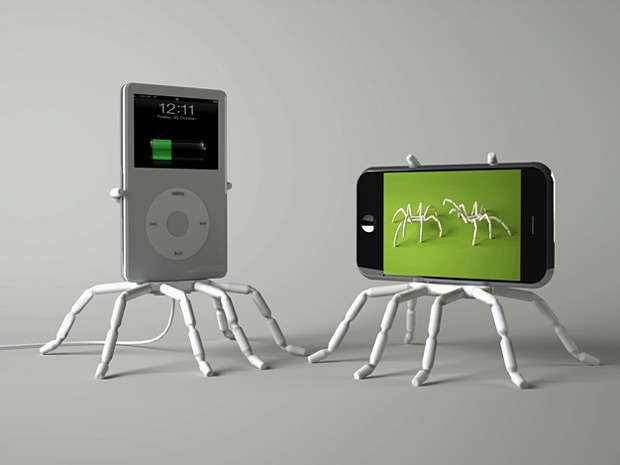 Spider Podium holds your gadgets in its boney fingers
