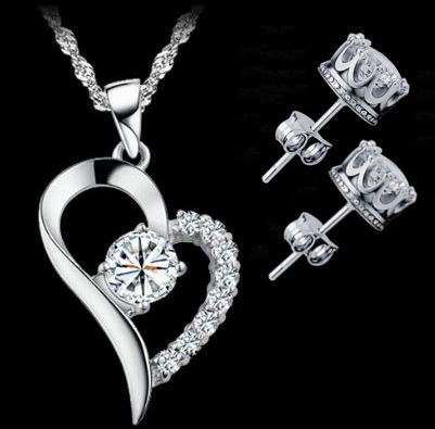 Exquisite 925 Sterling Silver Cubic Zirconia Heart Shaped Jewelry Set in Complimentary Gift Box
