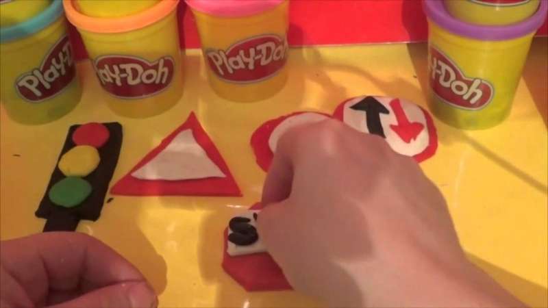 Play Dough Traffic City Set With Accessories - Play While Learning the Responsibility of Road Safe