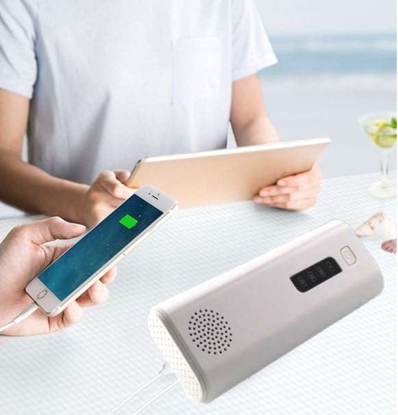 3-in-1 5200 mAh Power Bank, Bluetooth Speaker & Flashlight, USB Interface for Charging of Devices