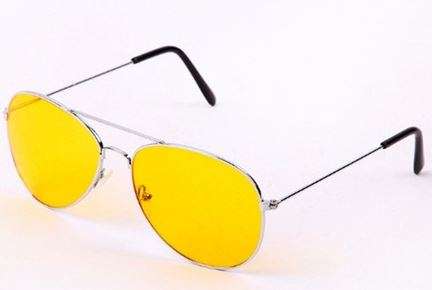 Anti-Glare Night Vision Driving Glasses with a Polarized Sports Design